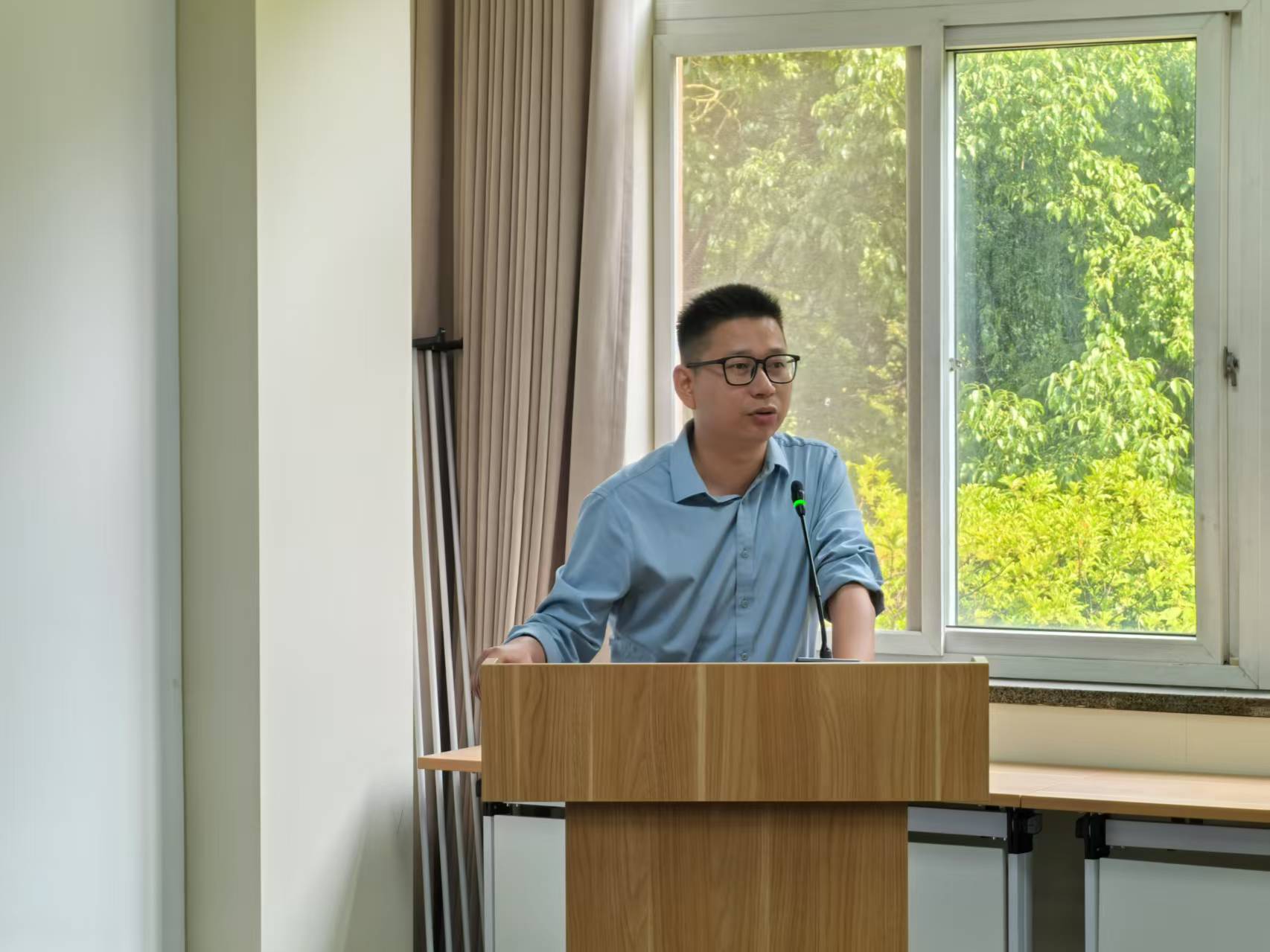 李绍军主任做培训
